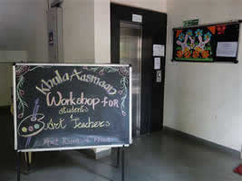 Khula Aasmaan workshop by Chitra Vaidya at NEMS (New English Medium School), Pune - 1